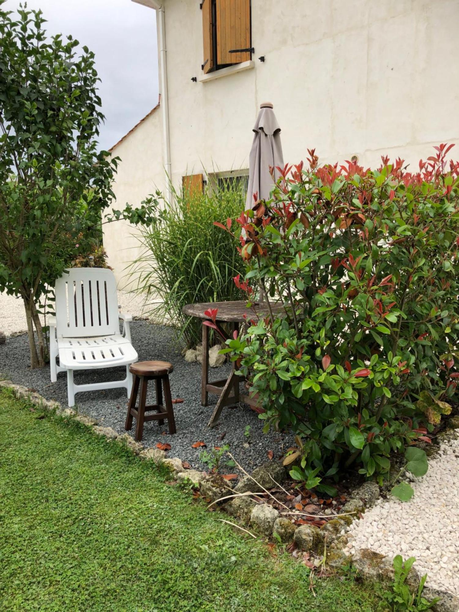 Hotel St Pasha à Paillé Extérieur photo